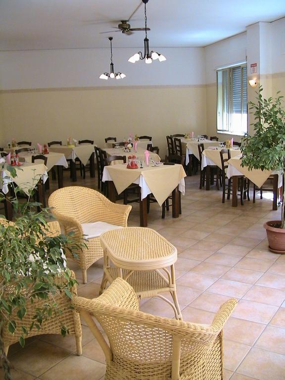 Albergo Il Terrazzino Vibo Valentia Marina Extérieur photo