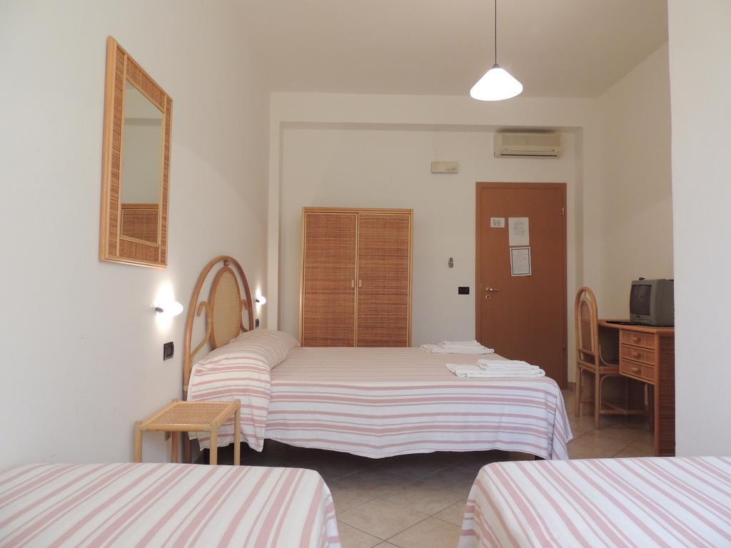 Albergo Il Terrazzino Vibo Valentia Marina Chambre photo