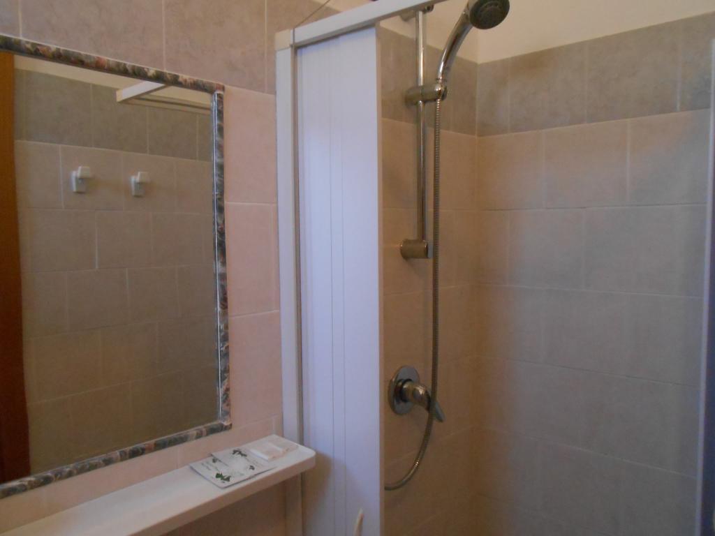 Albergo Il Terrazzino Vibo Valentia Marina Chambre photo