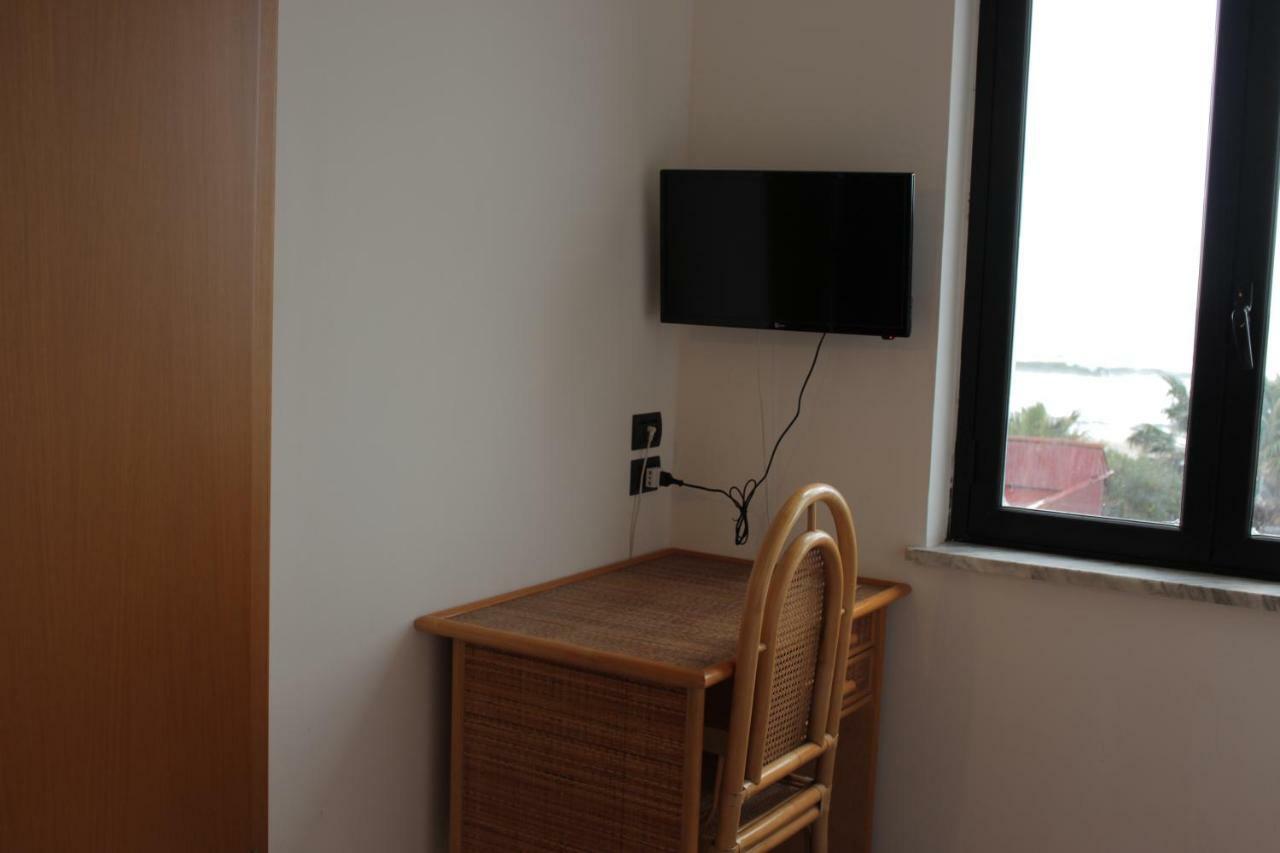 Albergo Il Terrazzino Vibo Valentia Marina Extérieur photo