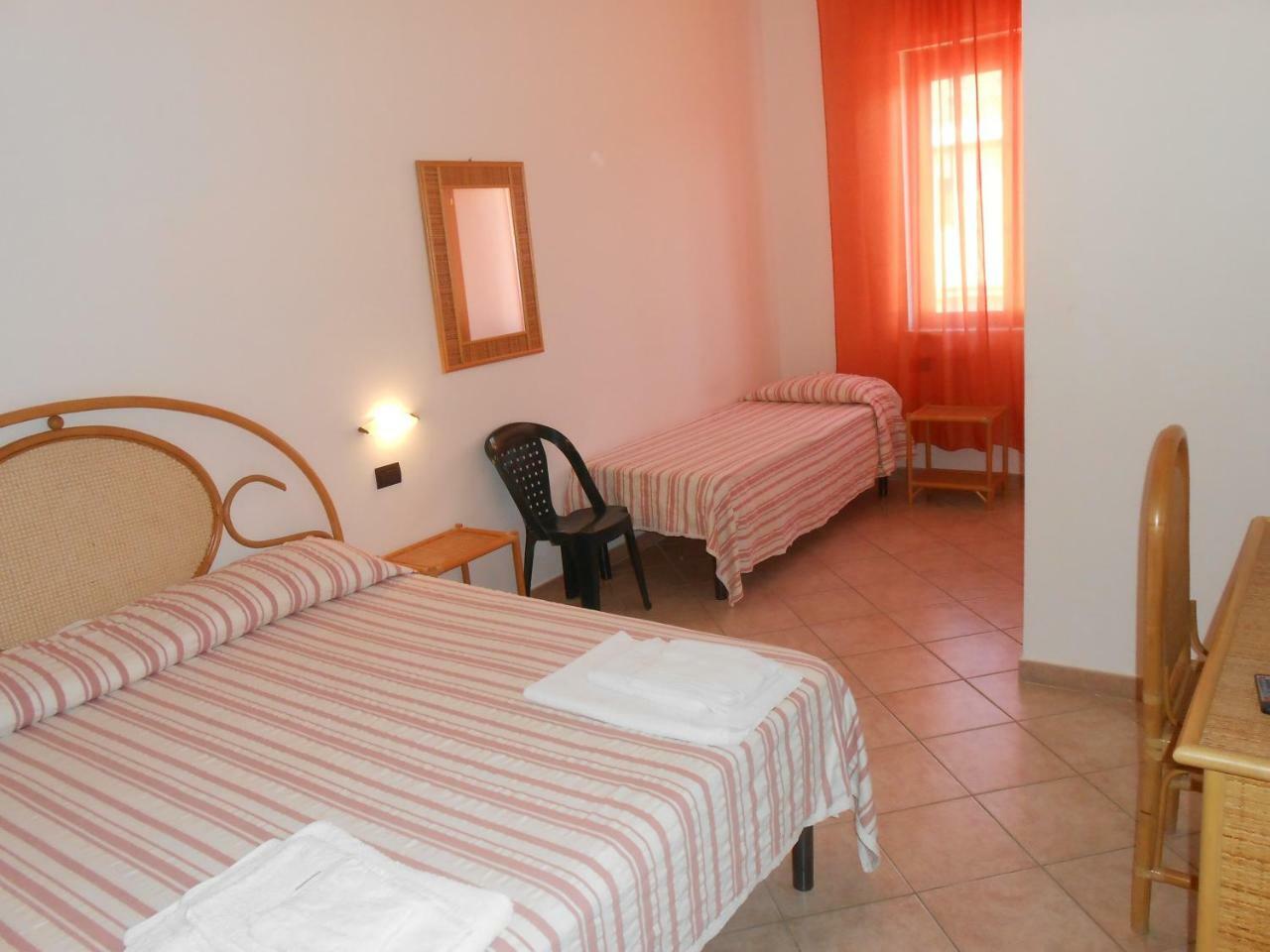 Albergo Il Terrazzino Vibo Valentia Marina Extérieur photo